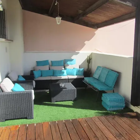 Beautiful 2 Bedrooms Duplex Quiet Terrace Lägenhet *